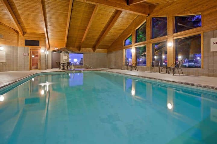 Pool 18 of 27