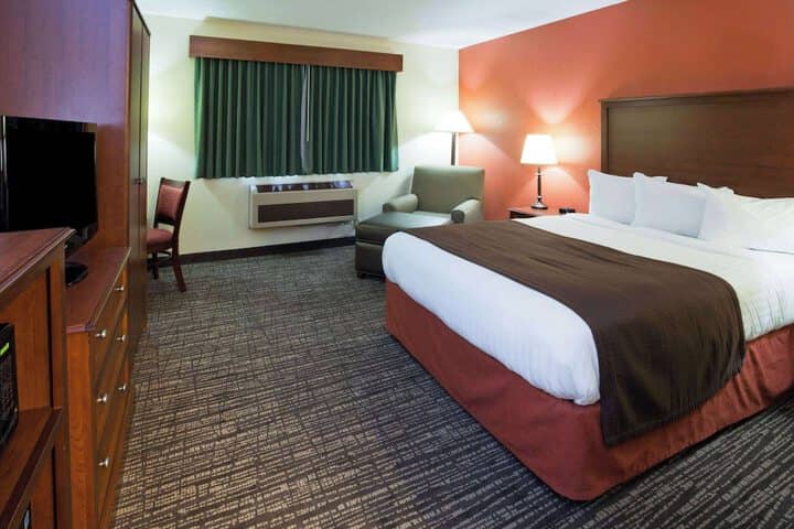 Room 15 of 27